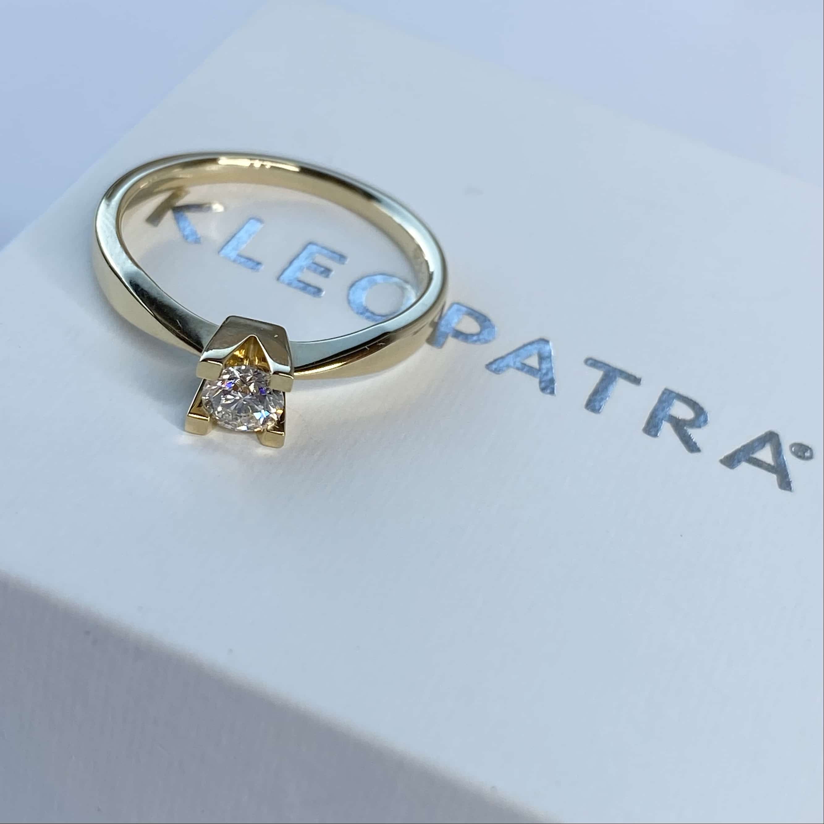 Scrouples Kleopatra ring 14 karat guld med 0,25ct diamant 7135,25 - Klassisk guldring med mulighed for opgradering til større diamant.