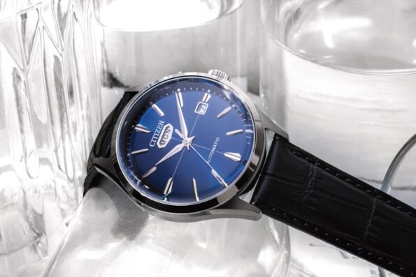 Citizen AUTOMATIC Cal. 8200 Blå NH8390-20L