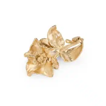 Flora Danica Julepynt – Julerose ophæng i guldbelagt design. Elegant og naturinspireret julepynt, 5 x 4 cm, perfekt som gave eller pynt på juletræet.