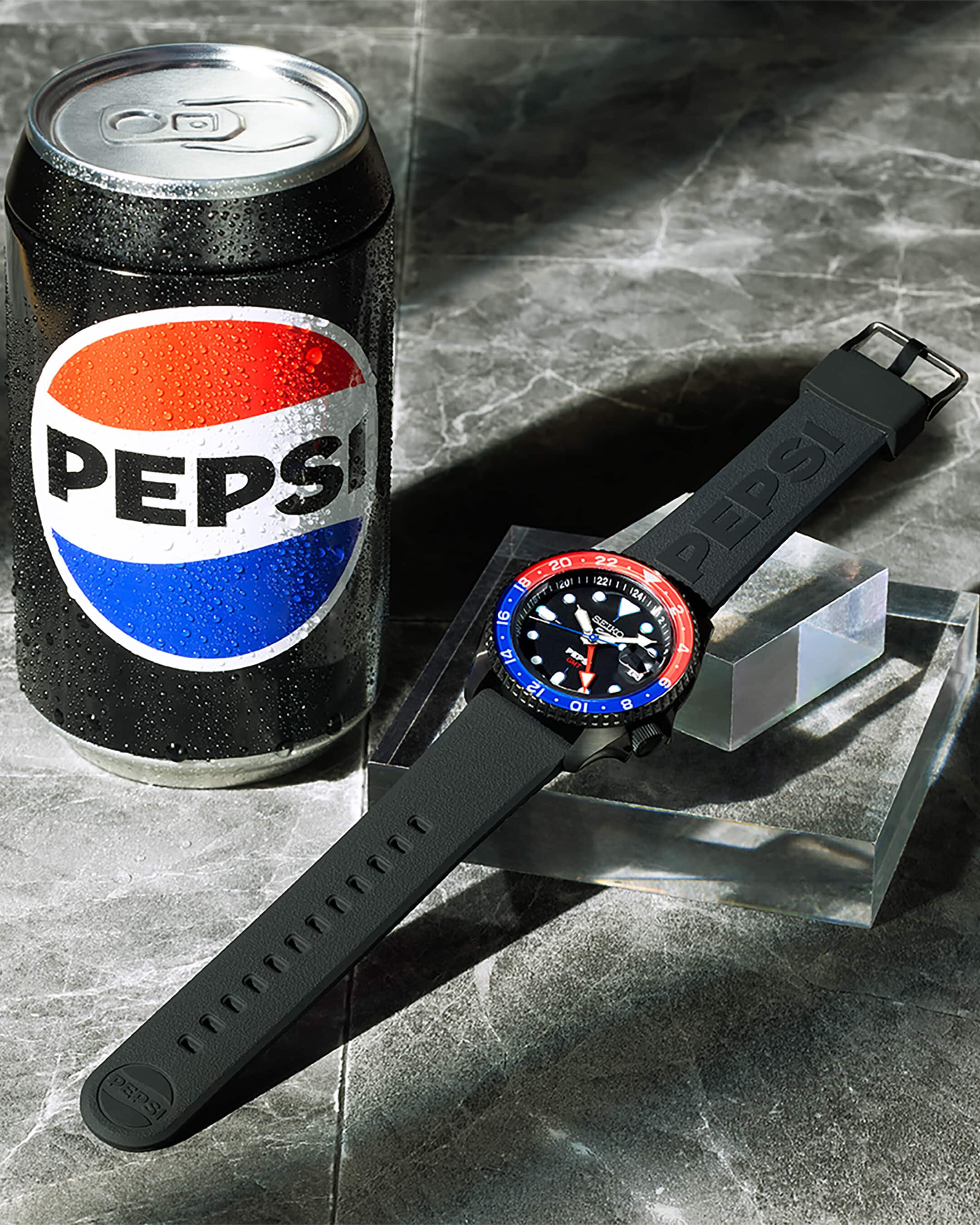 Seiko 5 Sports GMT “Pepsi” Limited Edition – SSK047K1 - Ikonisk rød/blå bezel, GMT-funktion og automatisk værk. Et moderne samlerur med historisk DNA.