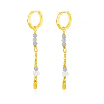 WiOGA Gesa Øreringe Forgyldt E-10025-GP - er et par elegante og feminine øreringe pyntet med månesten og ferskvandsperler.