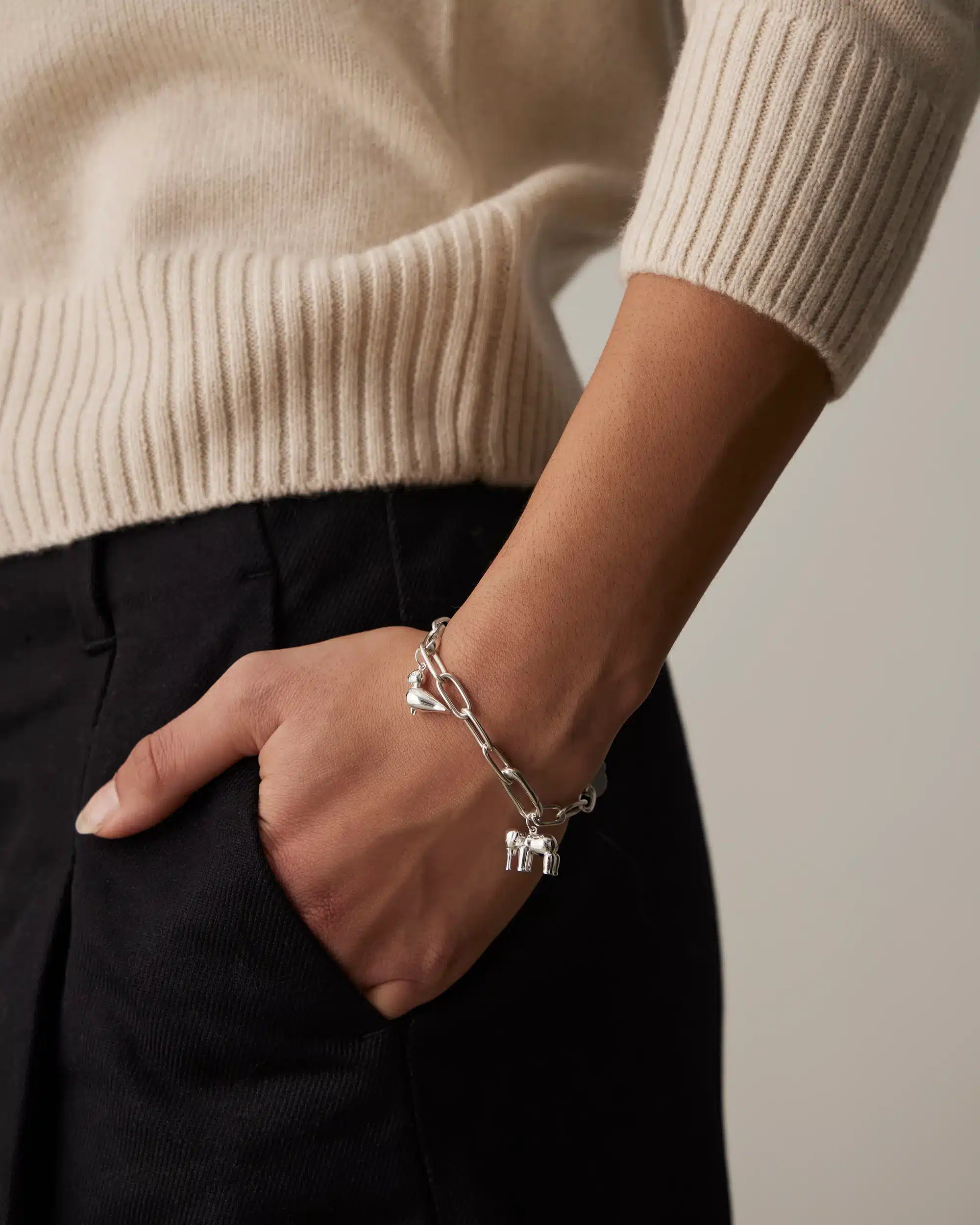 Kay Bojesen kædearmbånd / charmsarmbånd 17,7cm sølv KBJ-37 - Smukt og klassisk sølv armbånd til de ikoniske Kay Bojesen charms.