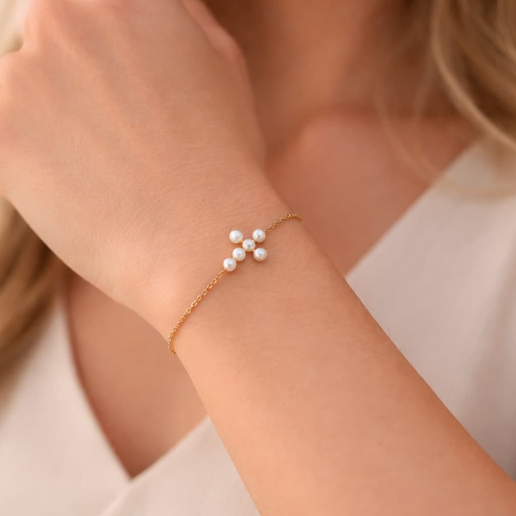 Scrouples armbånd med kors forgyldt sølv med perler 17+3 cm – 300452A,M