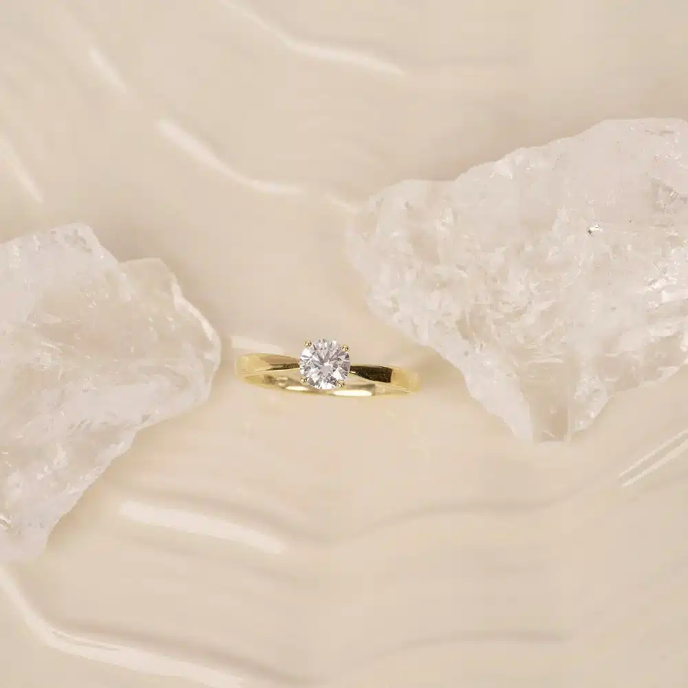 Lab Grown diamant ring i 14 kt guld fra Siersbøl Luxury med 0,50 ct